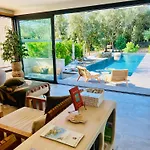 Aria Cigala בוניפסיו